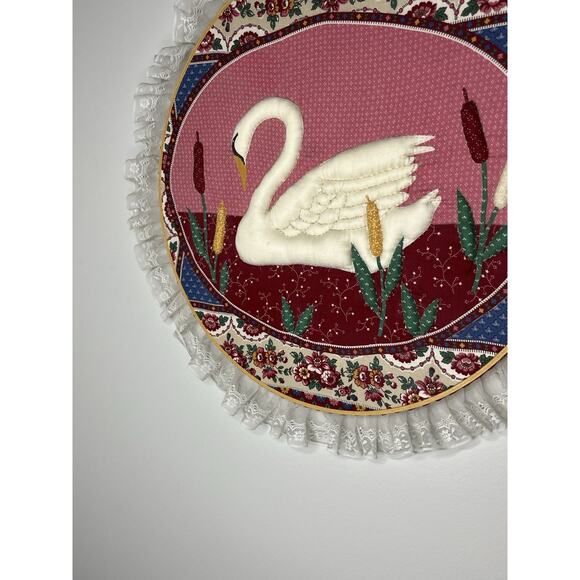 Vintage 70s? Cottagecore Granny Lace Swan 3D Puffy Embroidery Wall Hanging 14" - Picture 6 of 9
